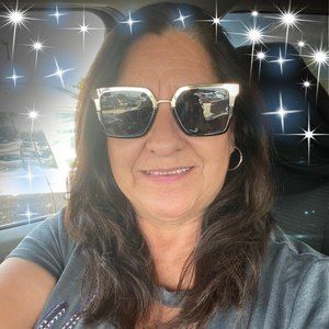 Meet your Posher, Connie